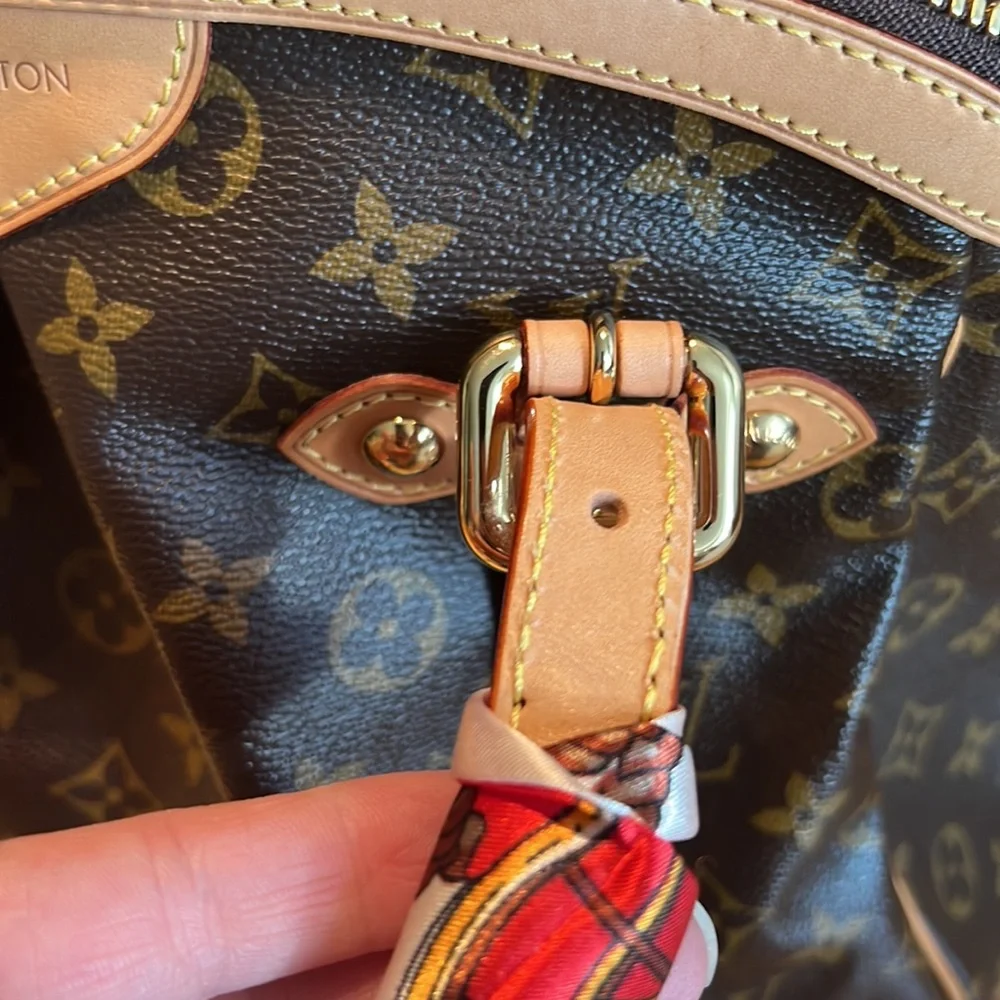 Gorgeous Louis Vuitton Tivoli bag